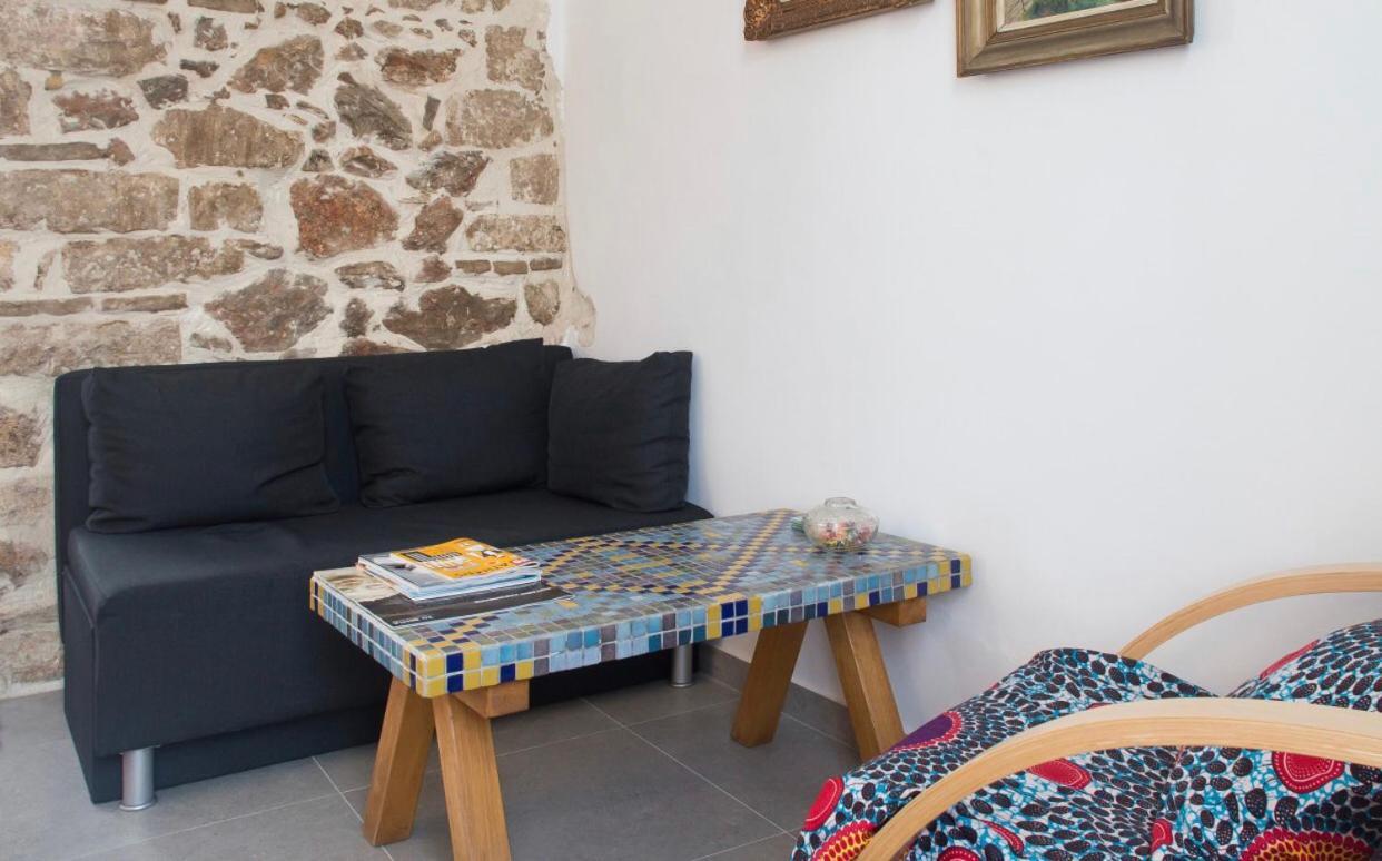A Litte Taste Of Home Guest House Athen Eksteriør bilde